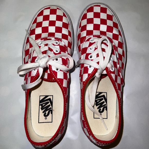Vans - Picture 3 of 10